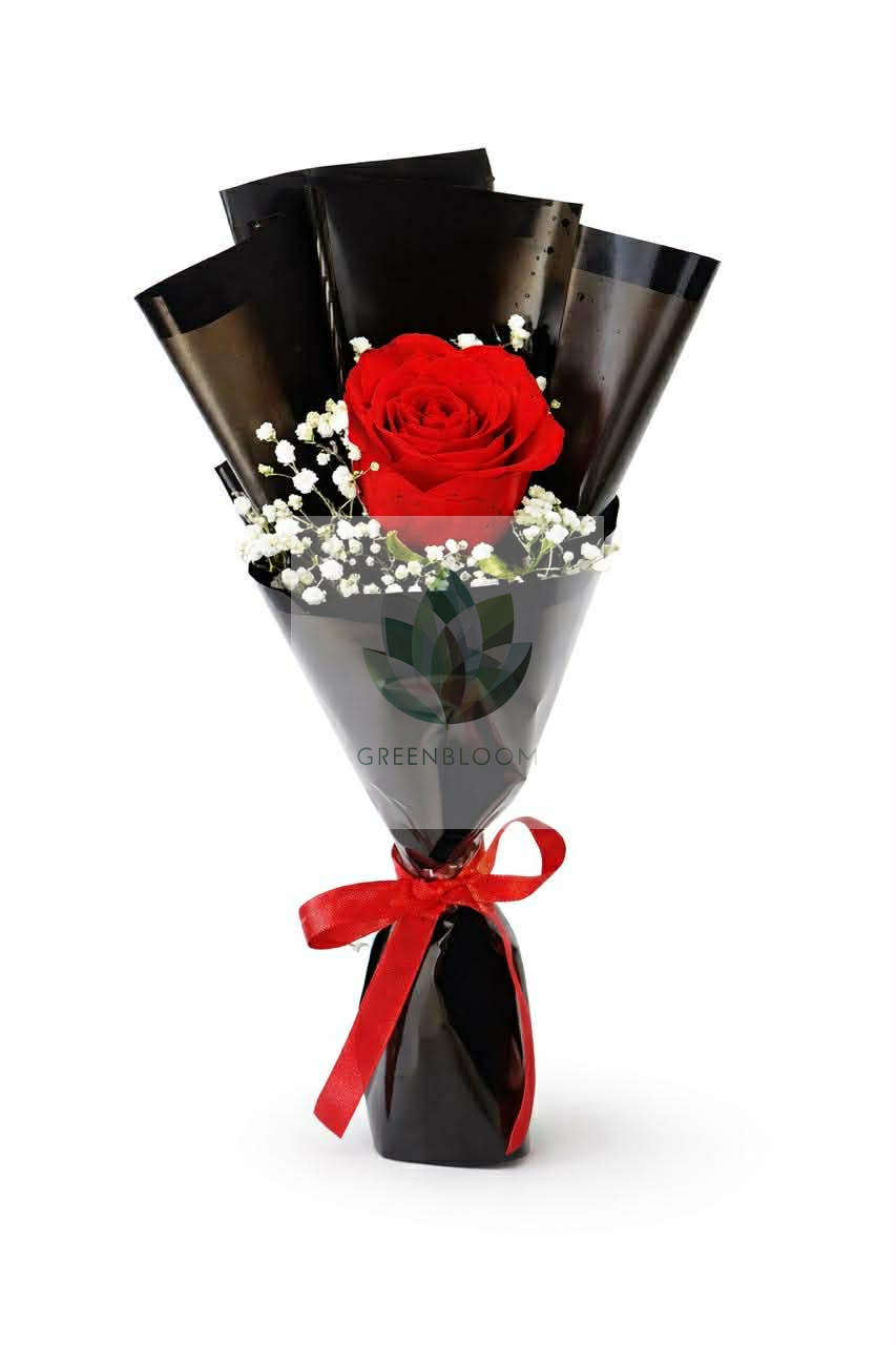 red rose bouquet with gypsophila in black wrapping – flower delivery Lebanon