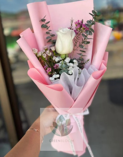 white rose bouquet with gypsophila in pink wrapping – flower delivery Lebanon